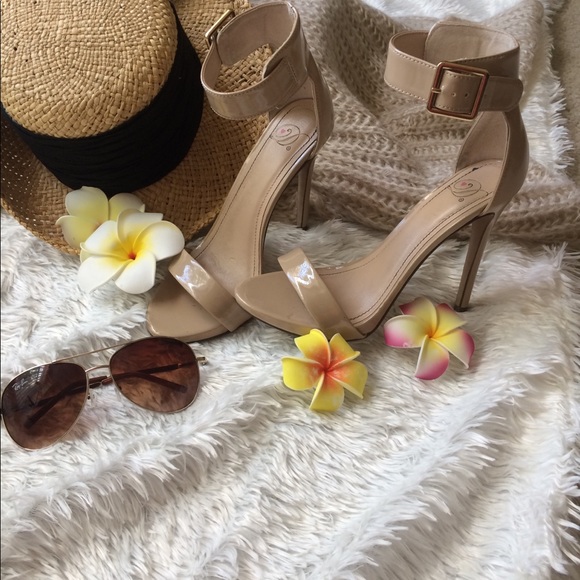 Nude elegant-fashion strap heels - Picture 4 of 8